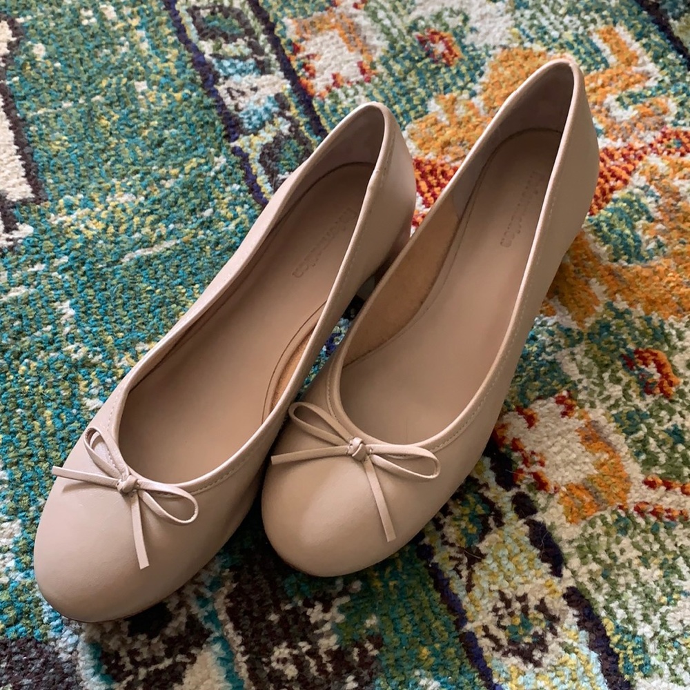 Reformation Biege Leather Ballerina Kitten Heels